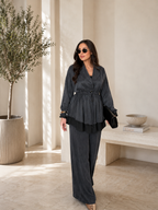 Ensemble Prestige 2 Pièces – Veste ajustable à Taille  & Pantalon Large