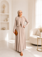 Ensemble Élégance Royale 2 Pièces – Veste Courte Structurée & Robe Longue Fluide