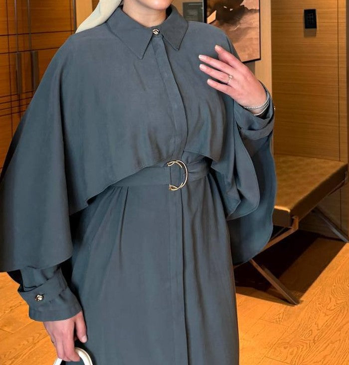 Robe Elégante– Coupe Exclusive Effet Cape & Ceinture Intégrée