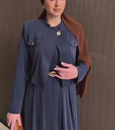 Ensemble Élégance Royale 2 Pièces – Veste Courte Structurée & Robe Longue Fluide